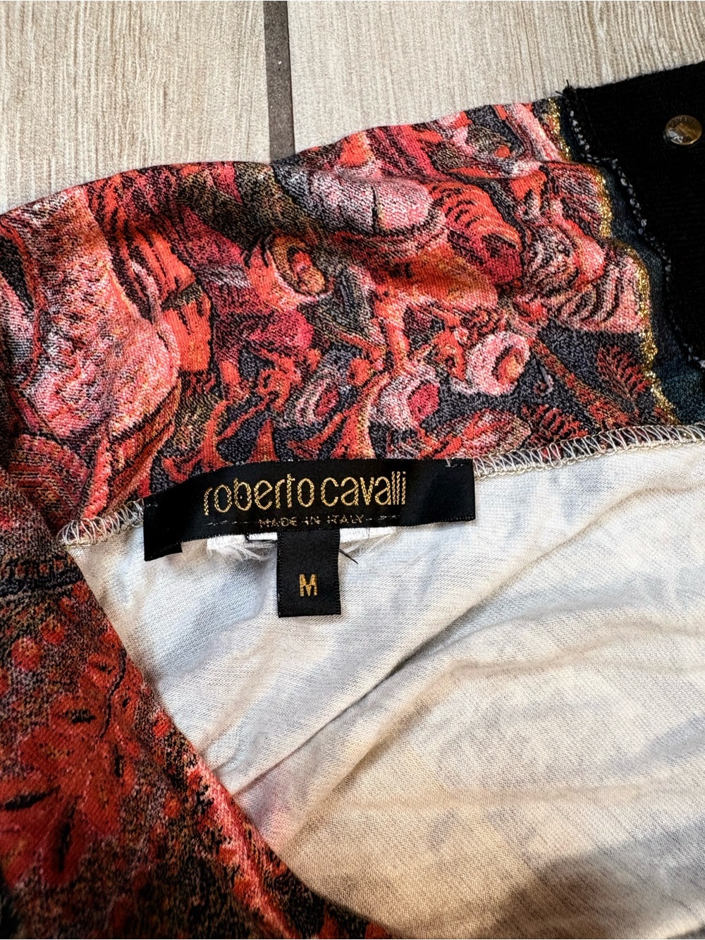 2000s Roberto Cavalli T-Shirt size Medium - Picture 6 of 8